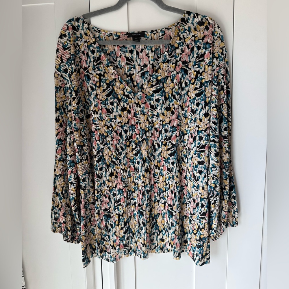 Halogen plus size floral plisse tunic blouse v neck 1X